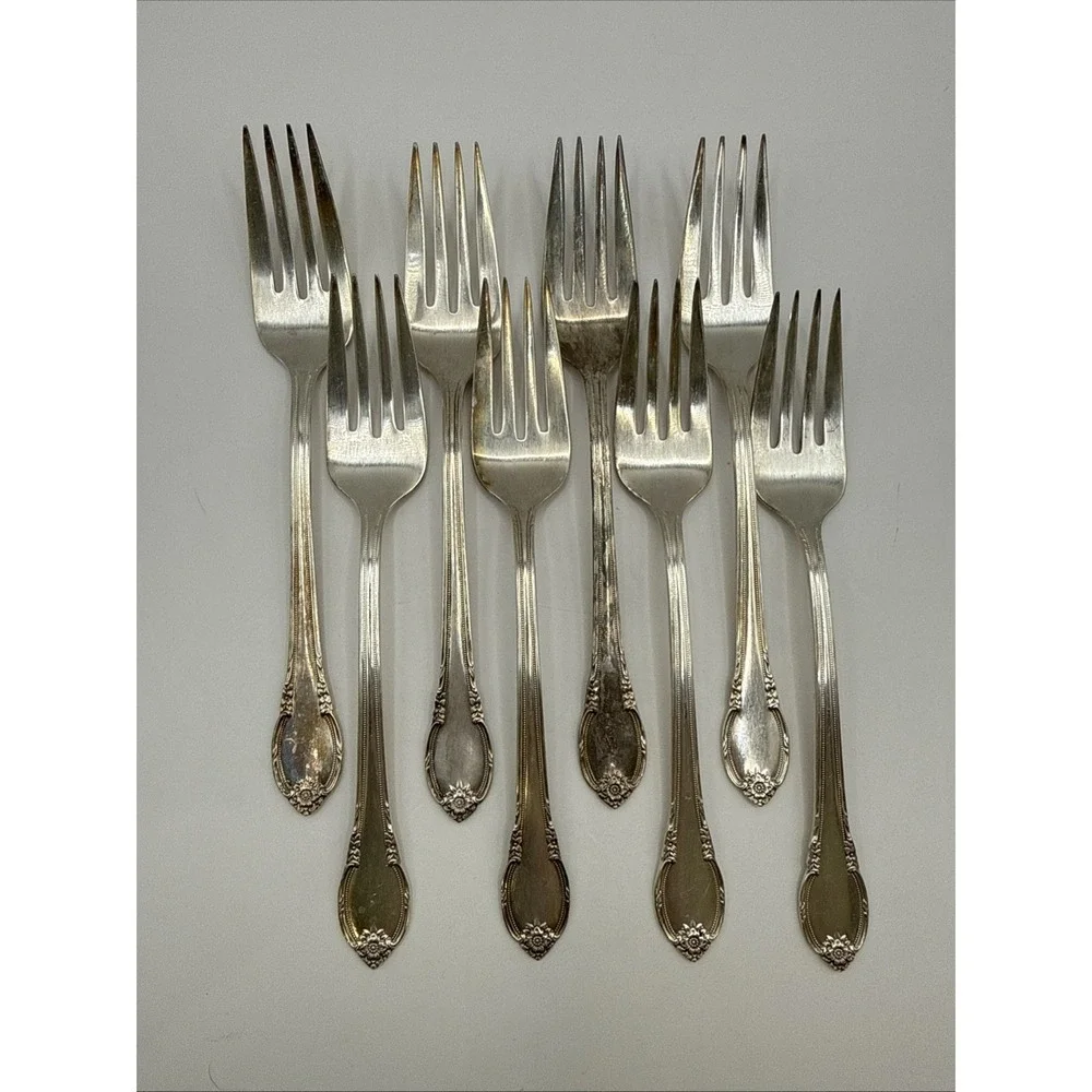 1847 Rogers Bros IS Flatware Set Of 8 Salad Forks Remembrance Silverplate